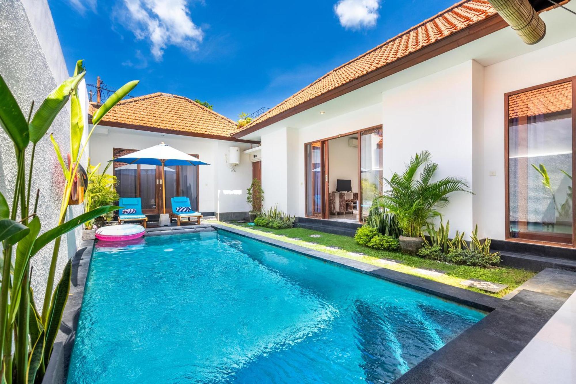 4-bedroom Pool Near Center Seminyak (Bali)