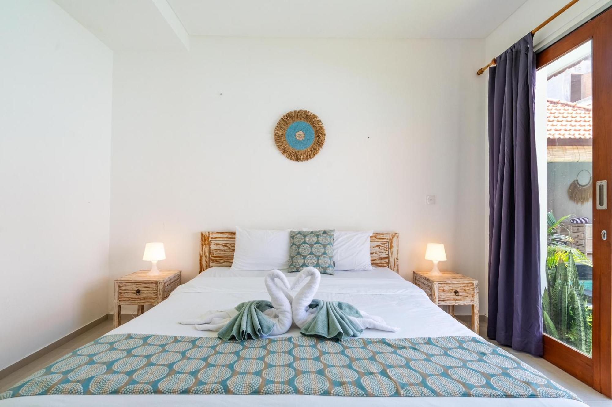 4-bedroom Pool Near Center * Seminyak (Bali)