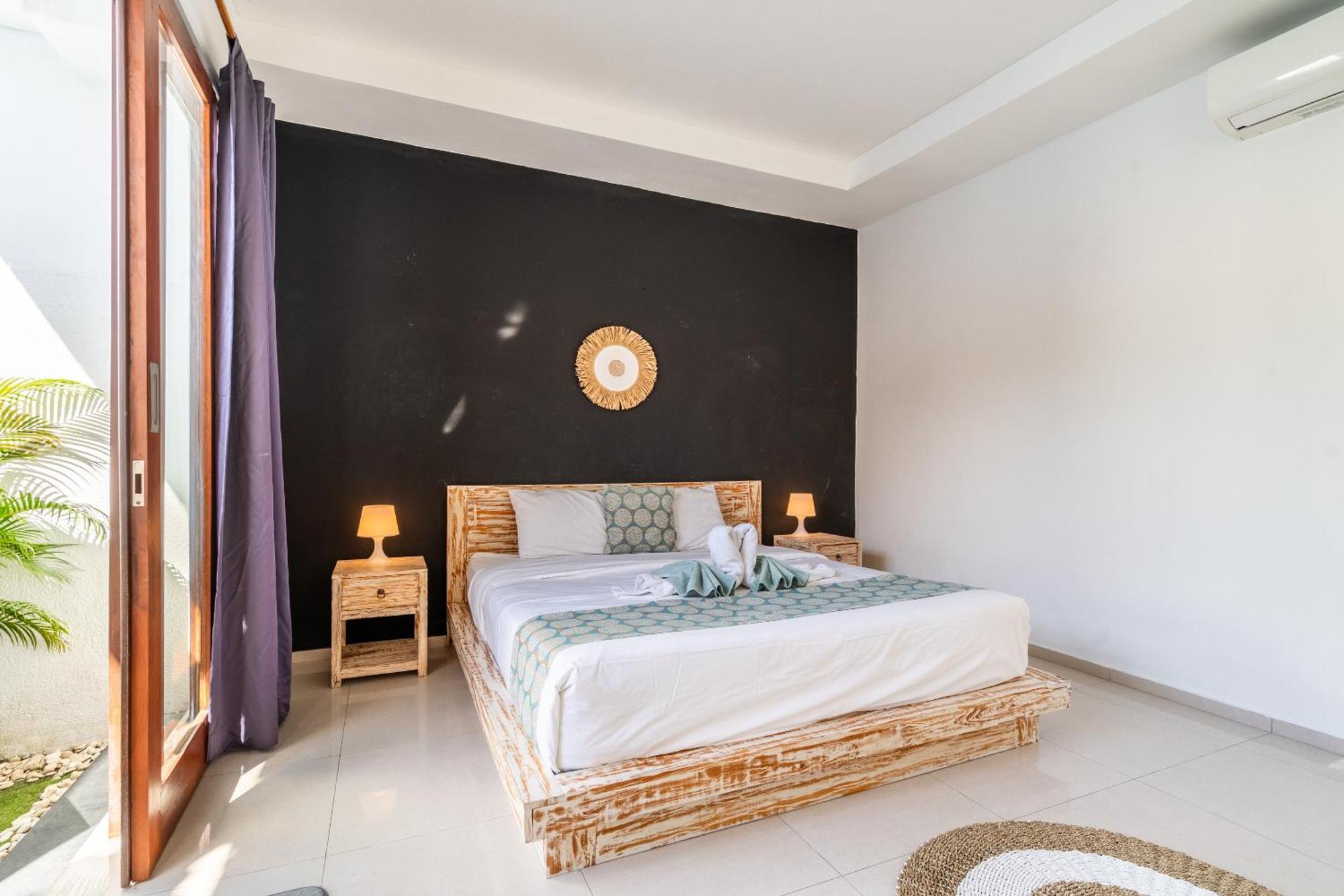 4-bedroom Pool Near Center *