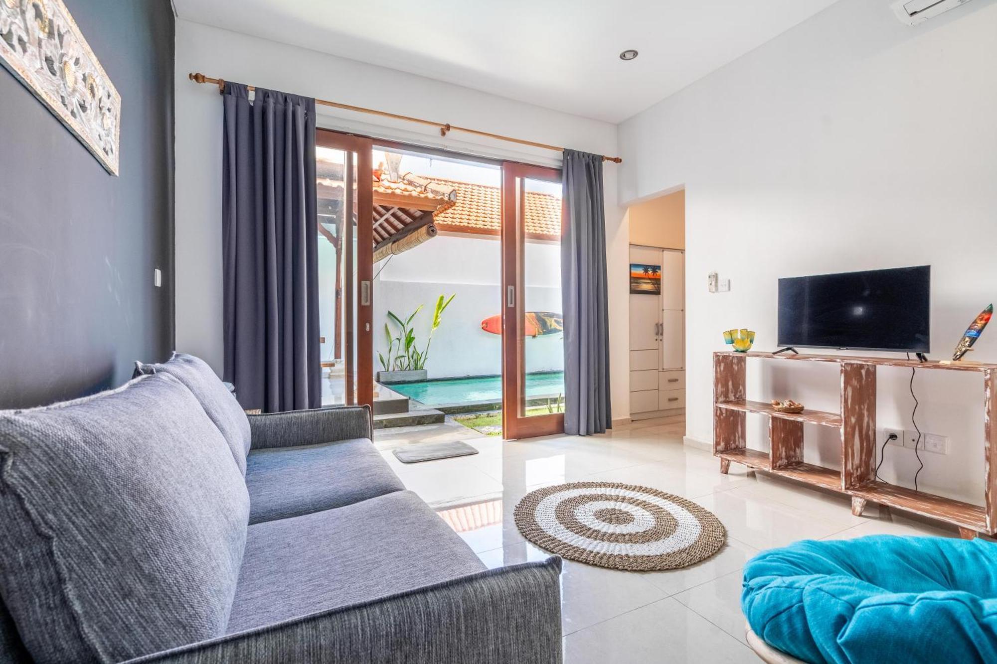 4-bedroom Pool Near Center Seminyak (Bali)
